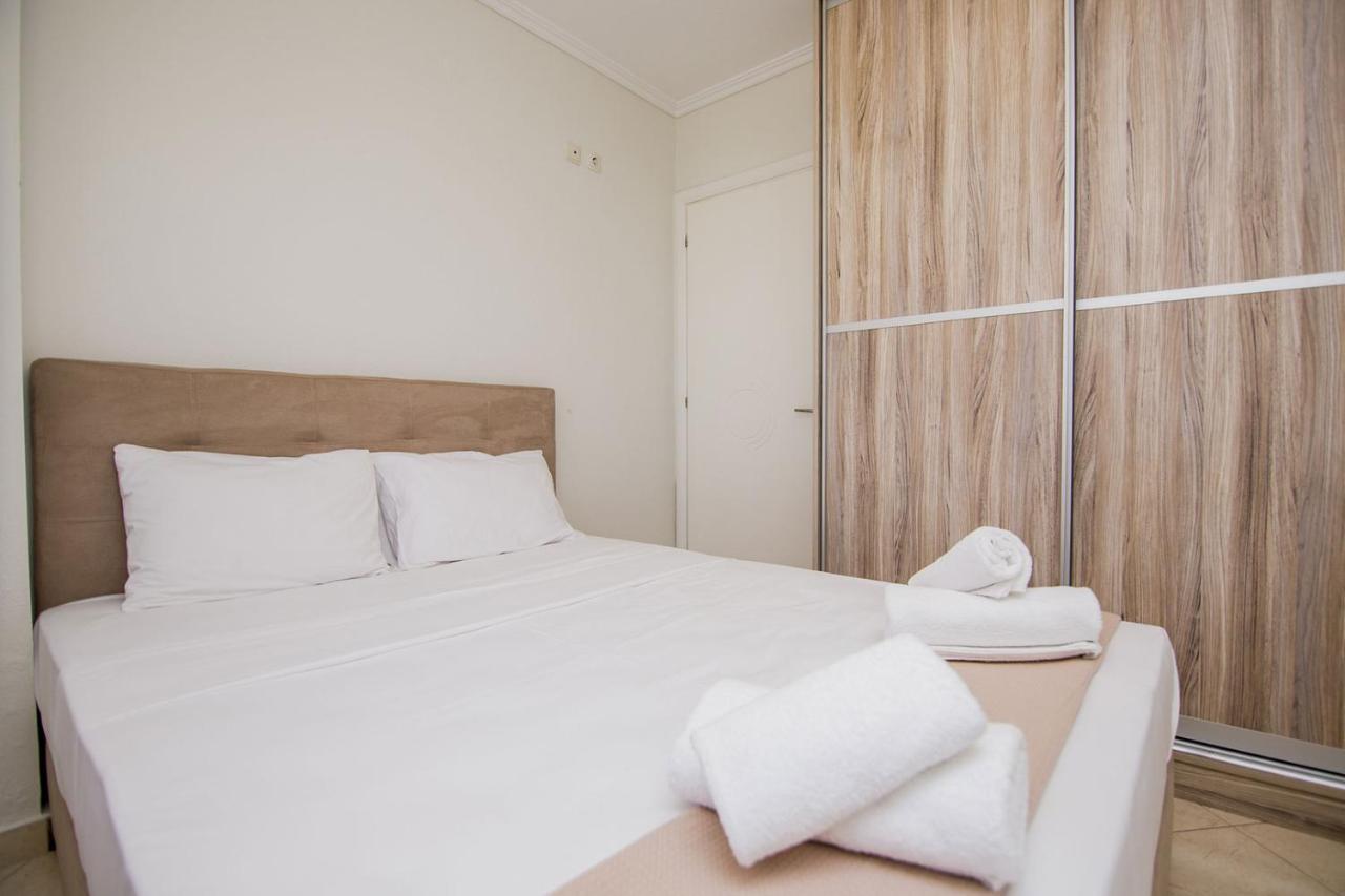 Kasta Bnb Ofrínion 외부 사진