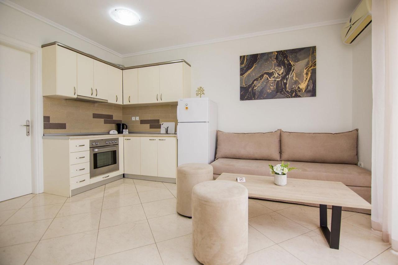 Kasta Bnb Ofrínion 외부 사진
